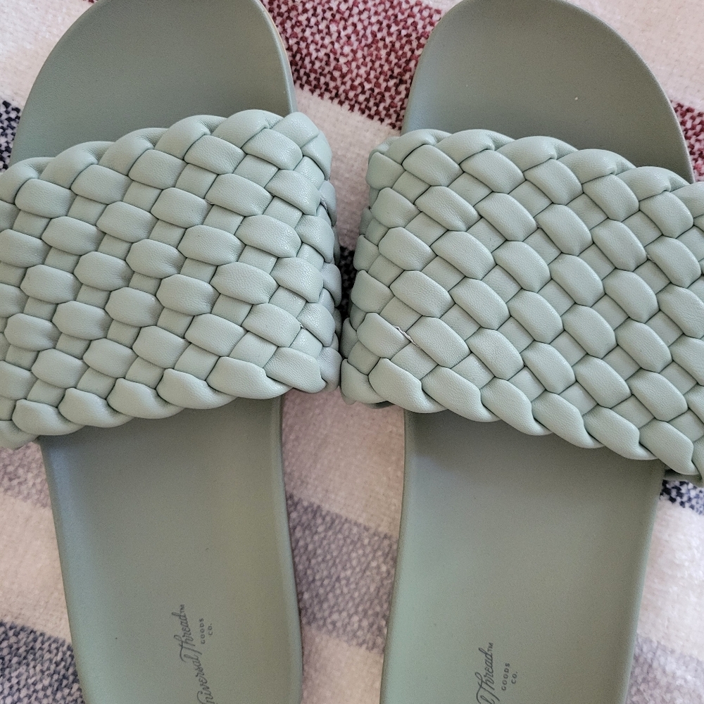 Universal Thread Slides Size 9 - image 5